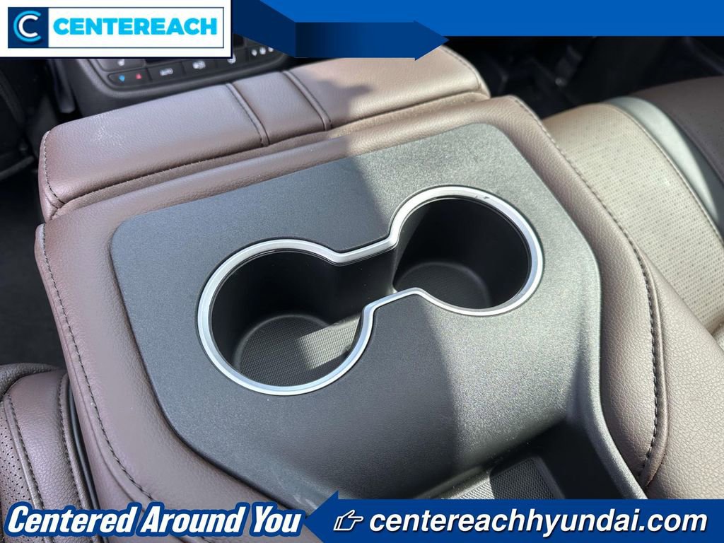 Used 2023 Honda Pilot Elite image 10