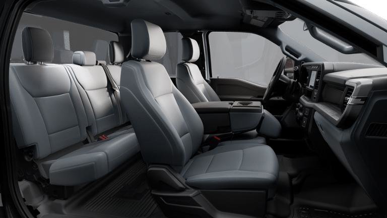 New 2025 Ford F550 4x4 SuperCab Super Duty image 6