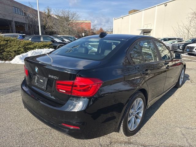 Used 2017 BMW 320i xDrive Sedan image 16