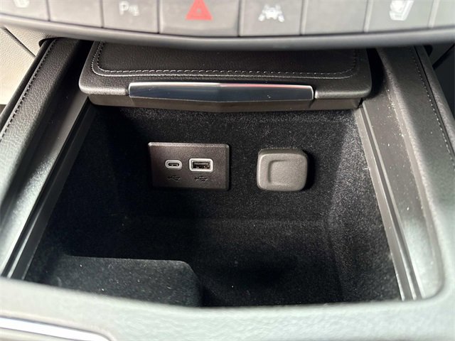 Used 2024 Cadillac XT4 Sport image 23