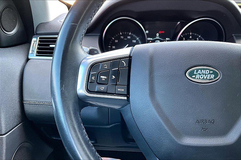 Used 2019 Land Rover Discovery Sport SE AWD/4WD image 17