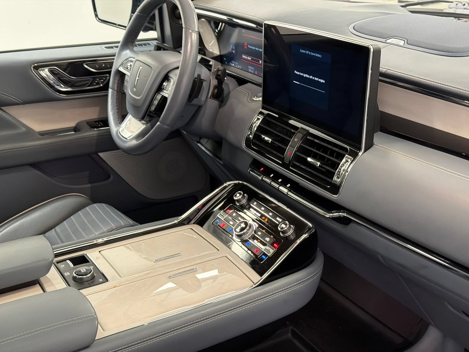 Certified 2023 Lincoln Navigator Black Label AWD/4WD image 12