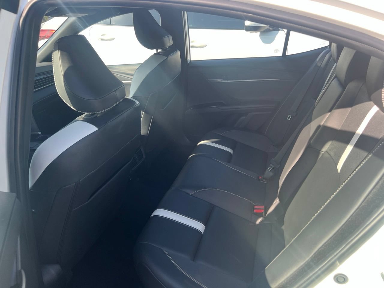 Used 2025 Toyota Camry SE FWD image 10