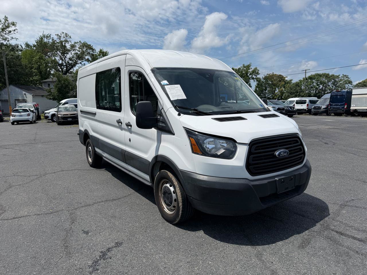 Used 2019 Ford Transit 250 148 Medium Roof RWD image 4