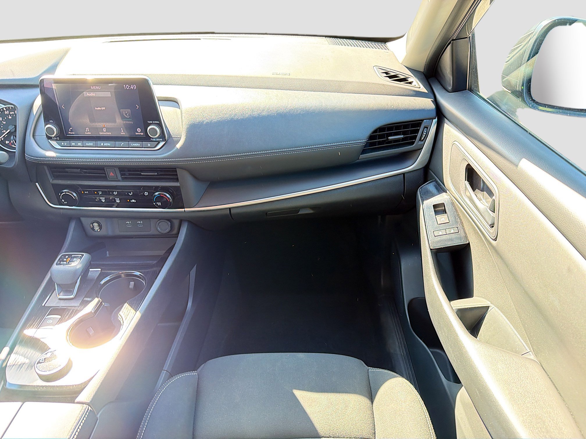 Used 2024 Nissan Rogue S image 17