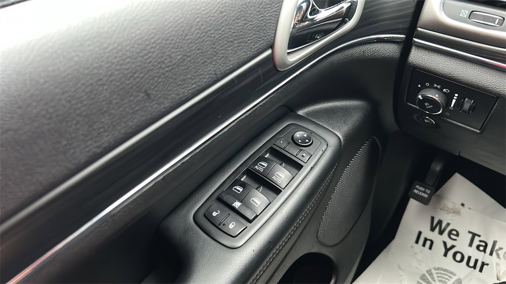 Used 2021 Jeep Grand Cherokee Limited image 18