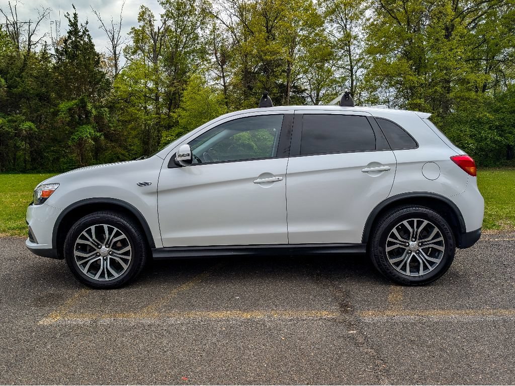 Used 2017 Mitsubishi Outlander Sport ES FWD image 9