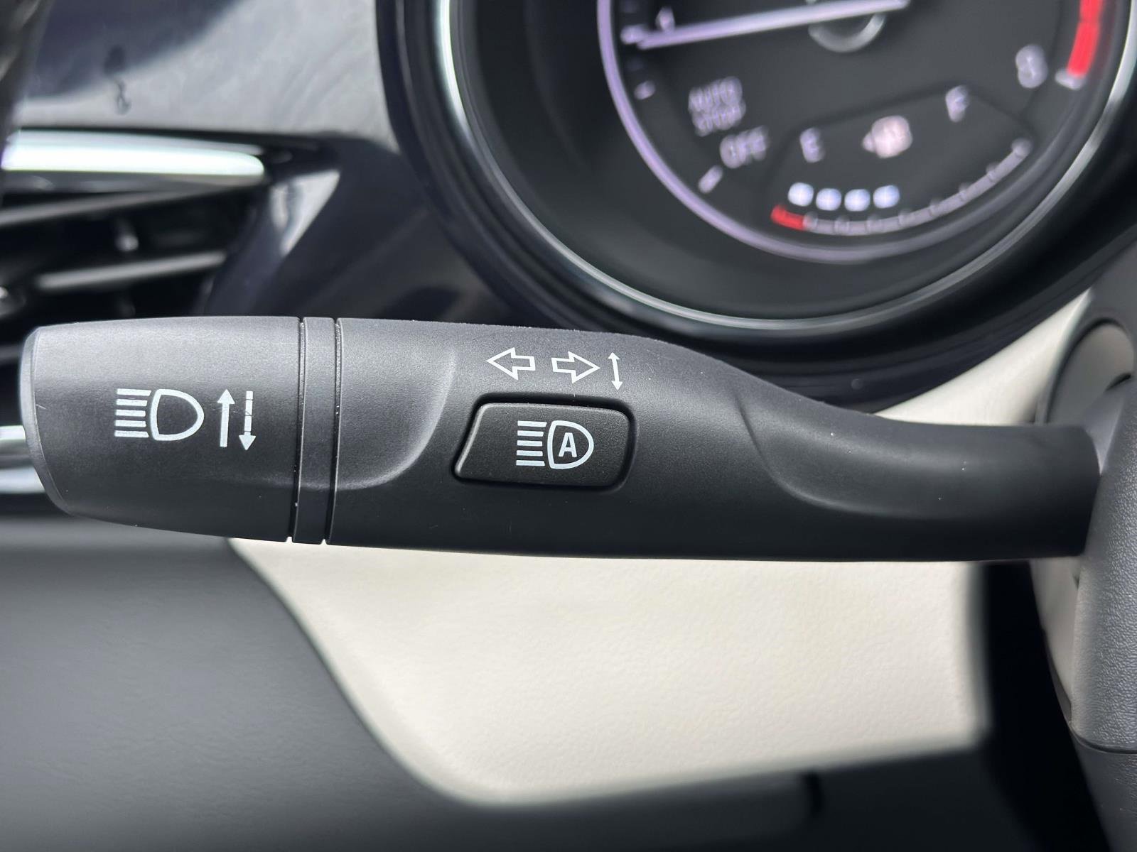 Used 2023 Buick Encore GX Preferred w/ Cold Weather Comfort Package image 16