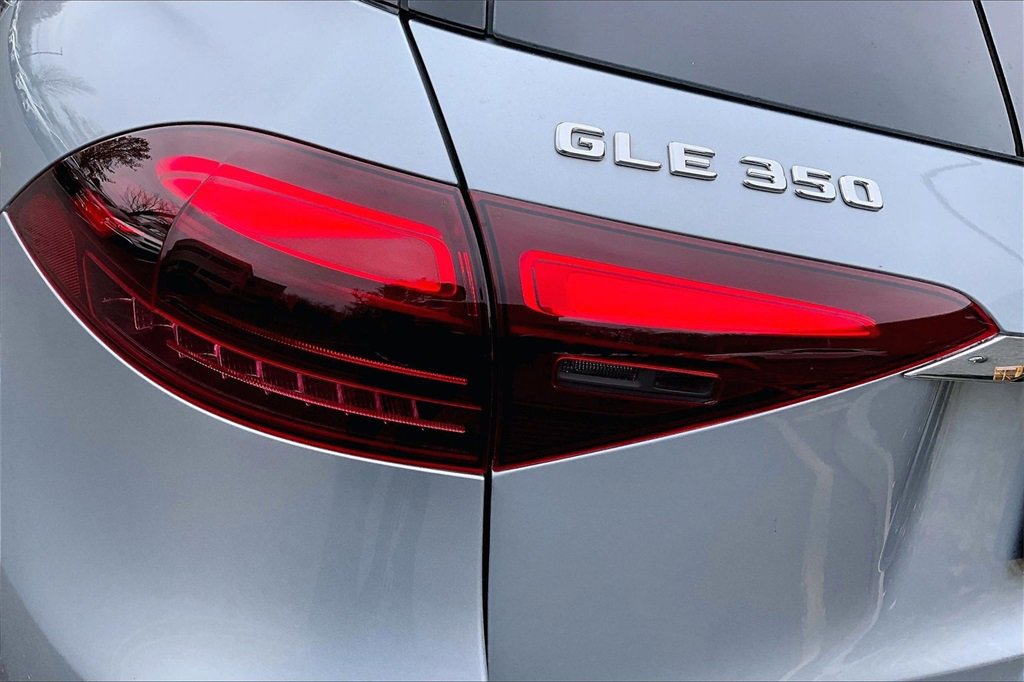 Certified 2025 Mercedes-Benz GLE 350 4MATIC image 32