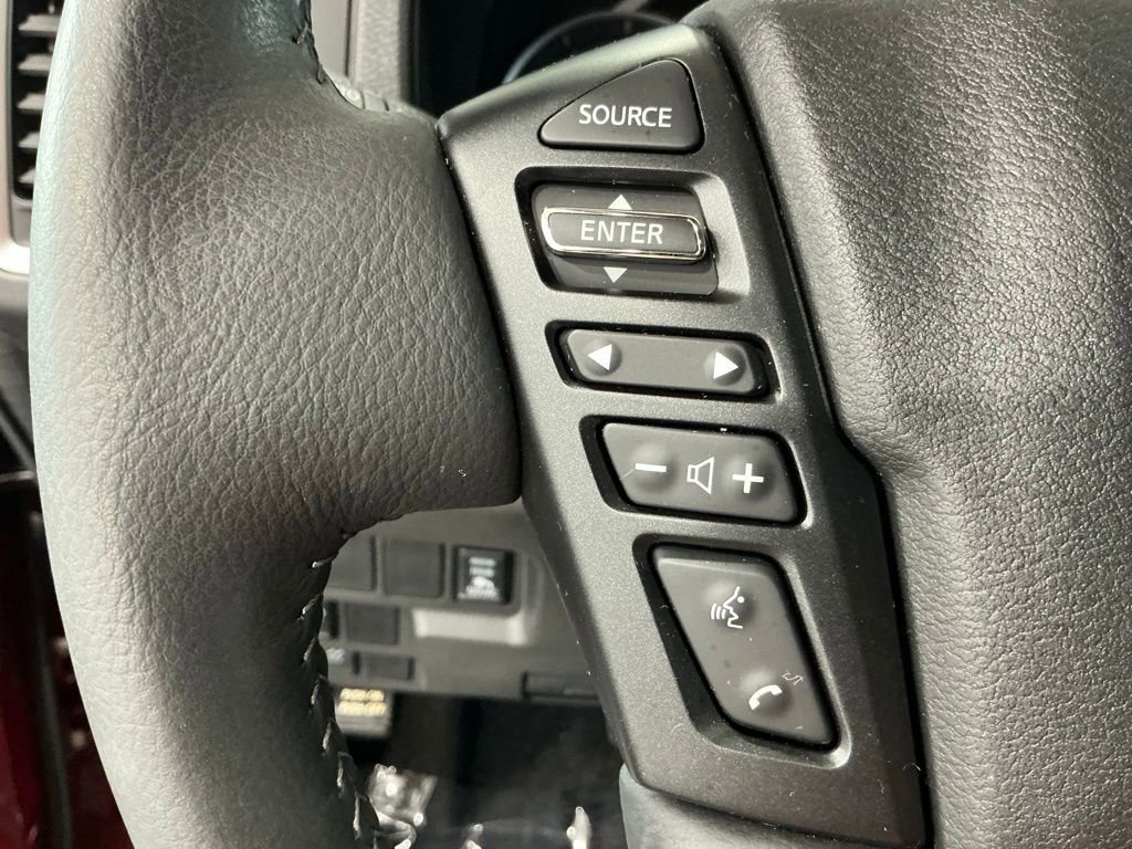 Used 2024 Nissan Frontier SL w/ Technology Package image 31