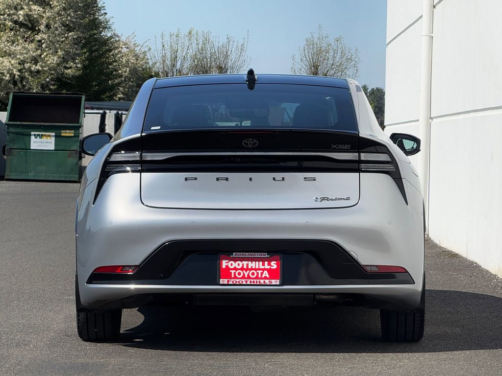 Used 2024 Toyota Prius Prime Premium w/ Advanced Technology Package FWD image 6
