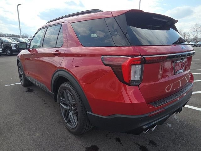 Certified 2025 Ford Explorer ST image 14