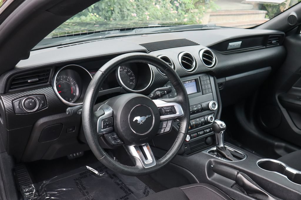 Used 2023 Ford Mustang Coupe RWD image 22