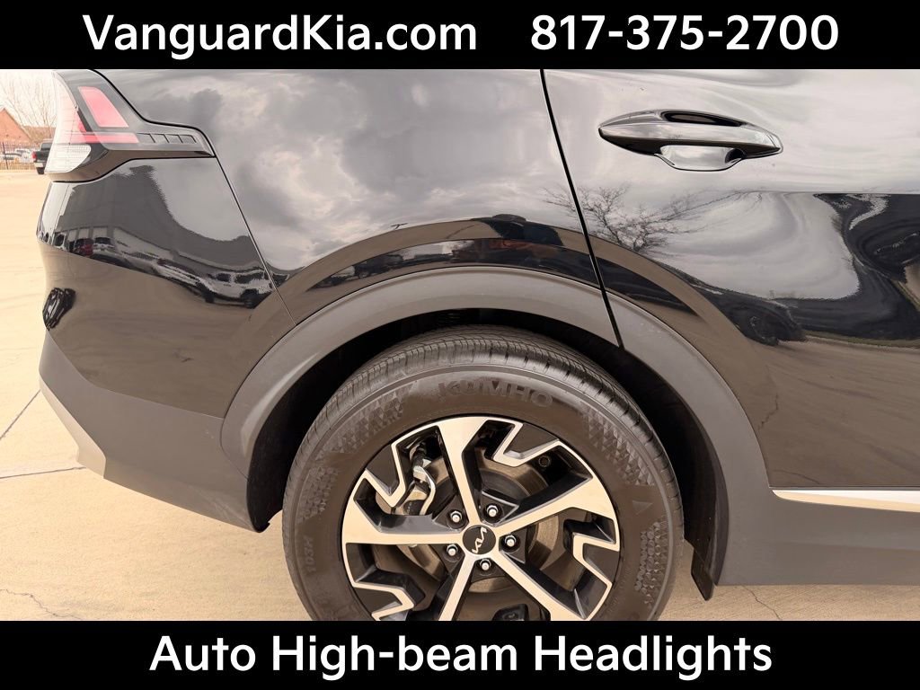 Certified 2025 Kia Sportage EX w/ Premium Package FWD image 10