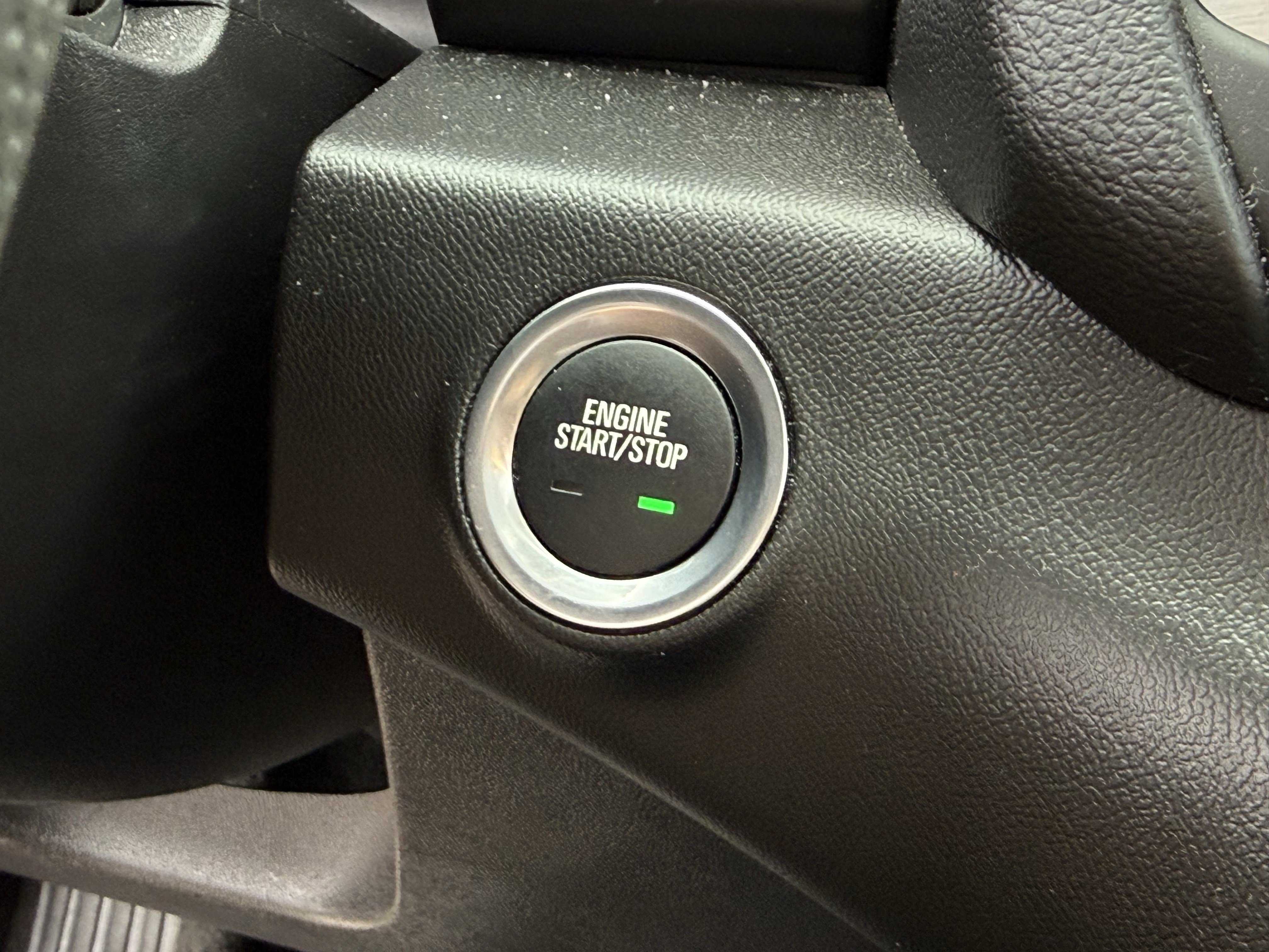 Used 2024 GMC Terrain SLE w/ Driver Convenience Package image 24