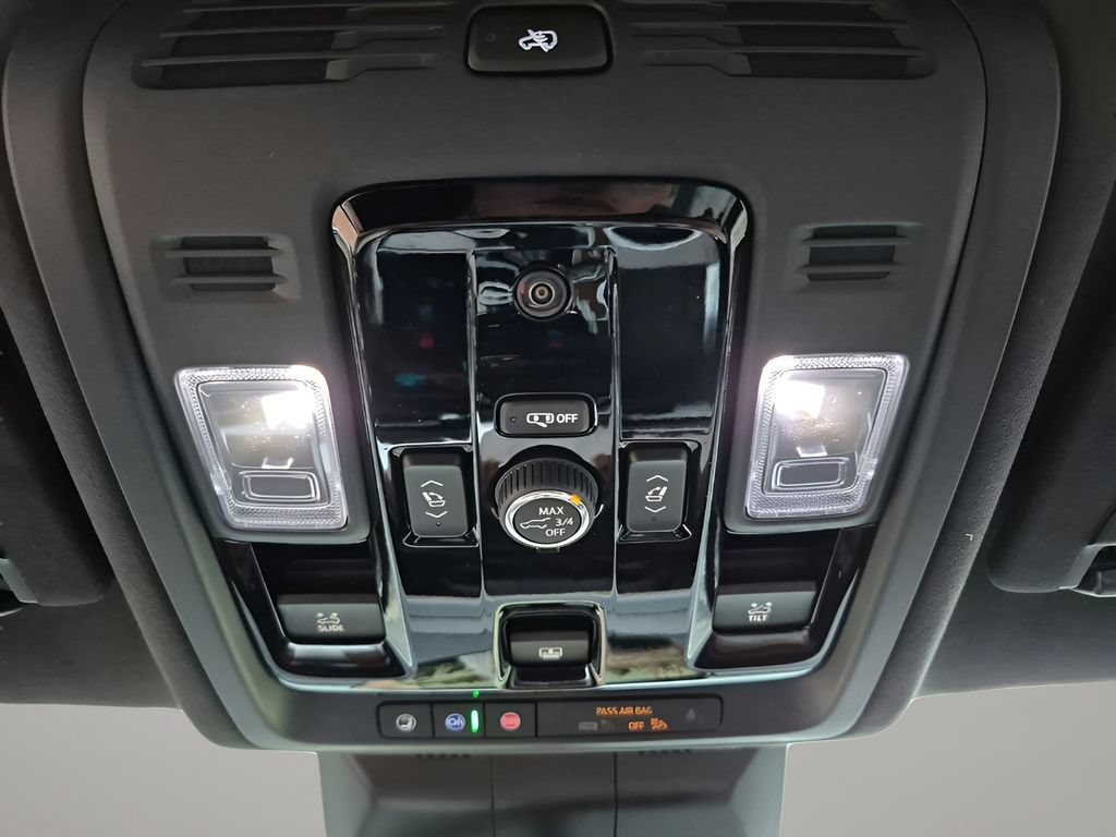 New 2026 Cadillac Escalade ESV Platinum Sport w/ LPO, ONYX Package AWD/4WD image 43