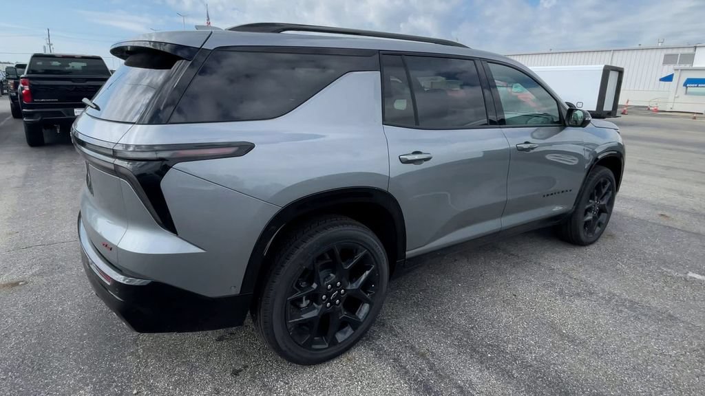 New 2026 Chevrolet Traverse RS w/ LPO, Floor Liner Package AWD/4WD image 2