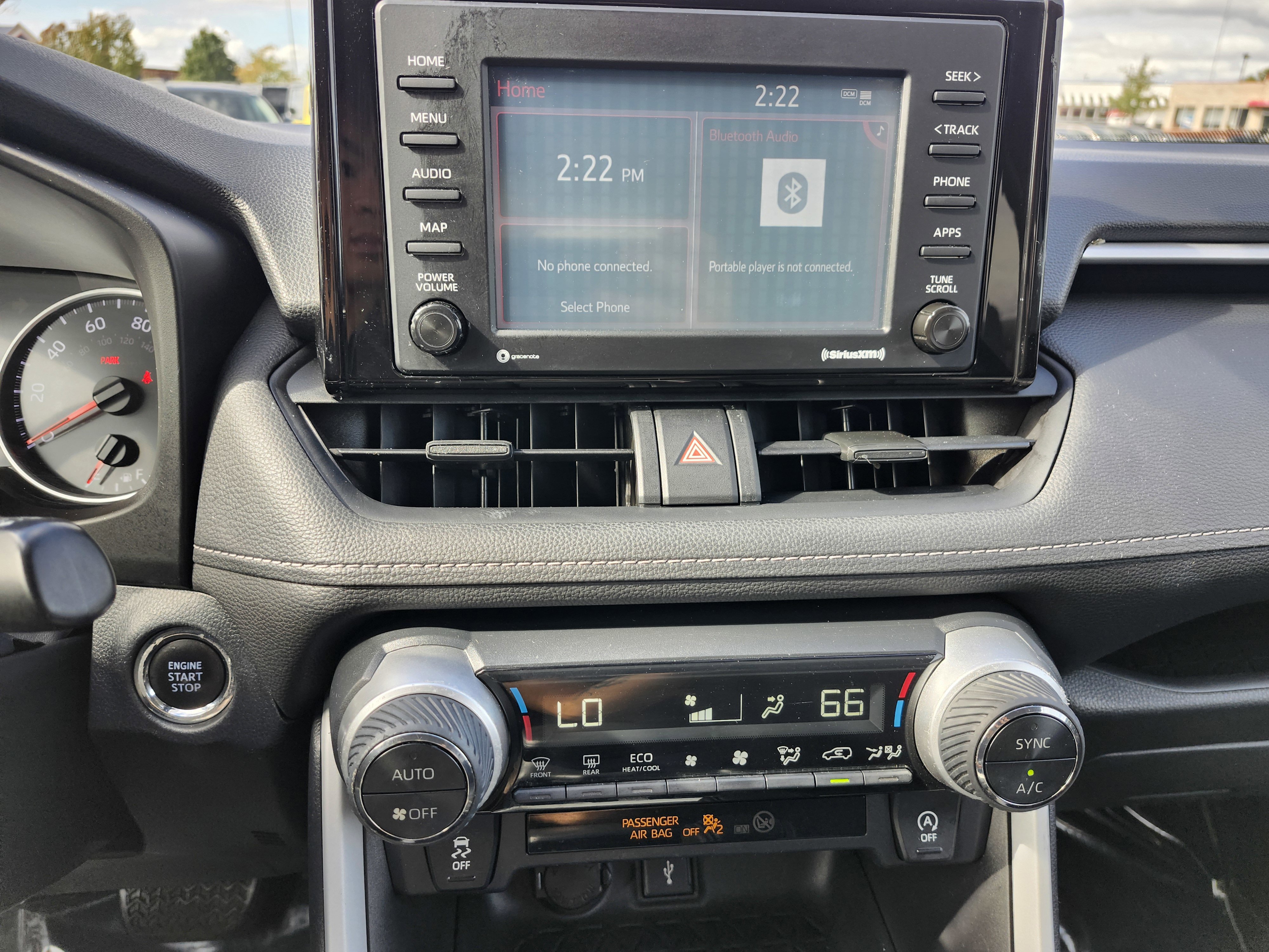 Used 2020 Toyota RAV4 XLE image 24