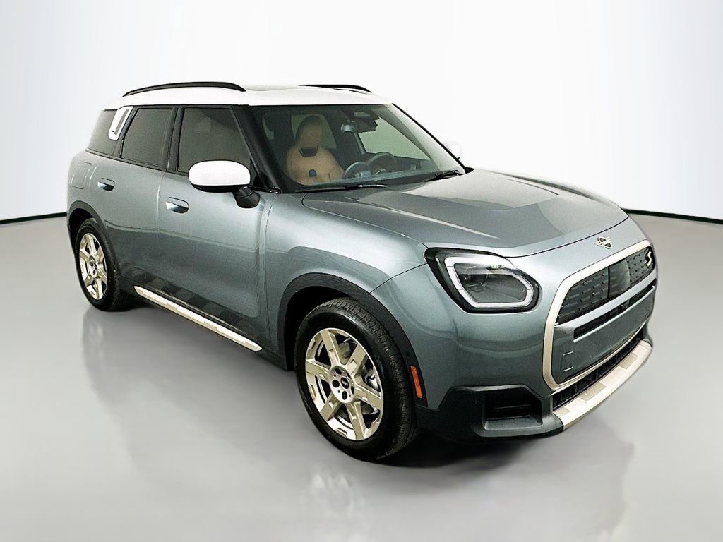 Used 2025 MINI Cooper Countryman SE image 3