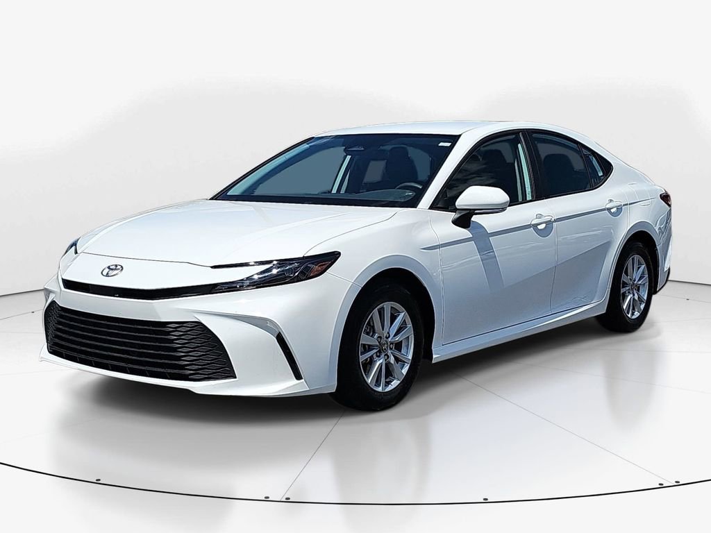 Used 2026 Toyota Camry LE FWD image 11