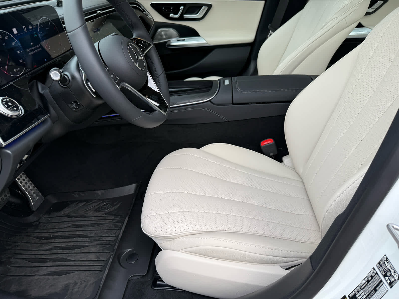 New 2025 Mercedes-Benz E 450 4MATIC All-Terrain Wagon image 10