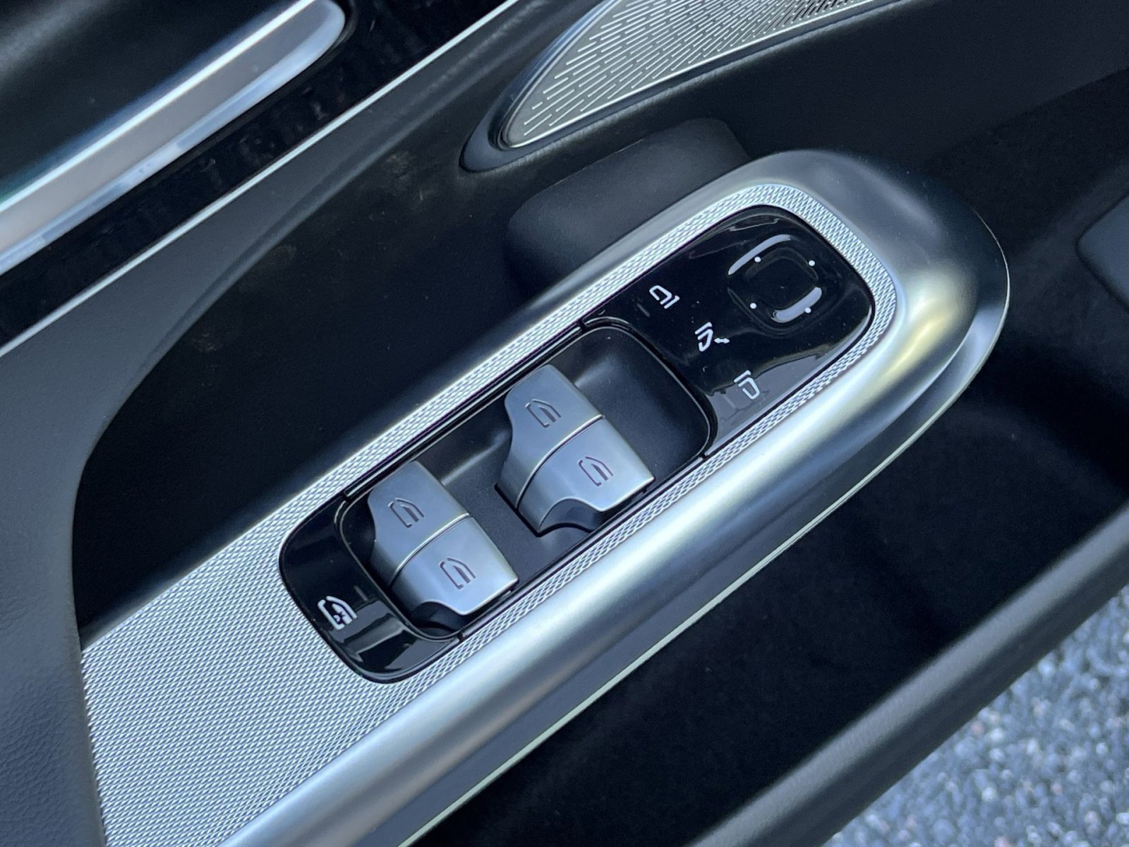 New 2026 Mercedes-Benz E 450 4MATIC All-Terrain Wagon image 13