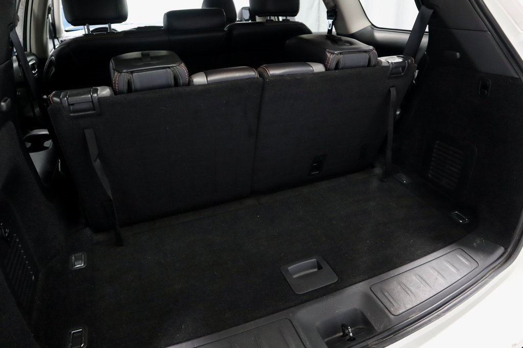 Certified 2019 Nissan Pathfinder SL image 16