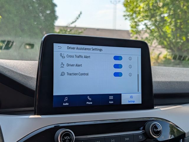 Used 2020 Ford Escape SE FWD image 23