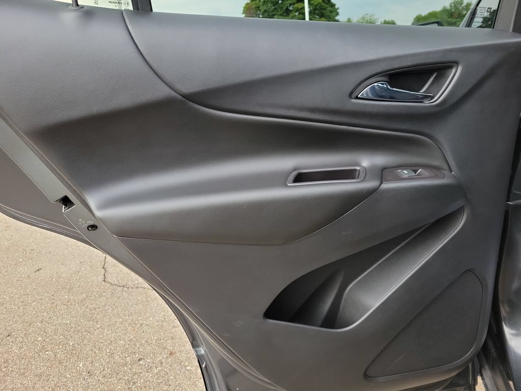 Used 2020 Chevrolet Equinox LT FWD image 26
