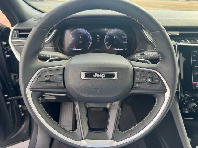 Used 2023 Jeep Grand Cherokee Altitude image 13