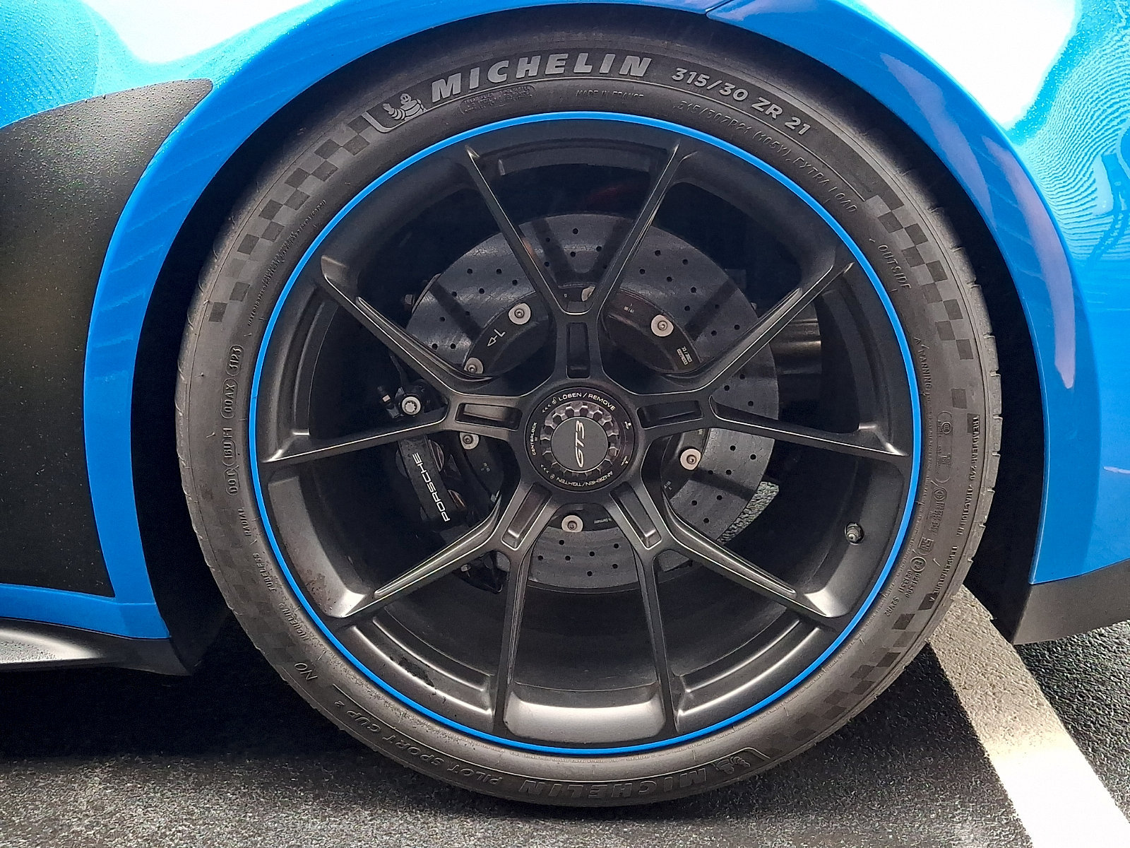 Certified 2024 Porsche 911 GT3 RWD image 14
