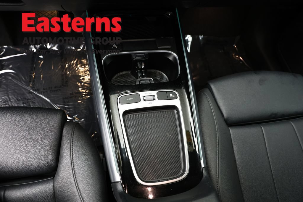 Used 2025 Mercedes-Benz GLA 250 image 13