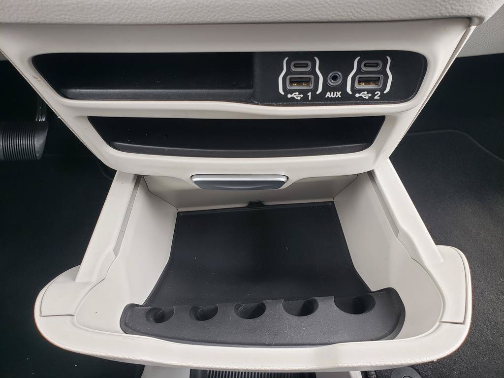 Certified 2023 Chrysler Voyager LX FWD image 18