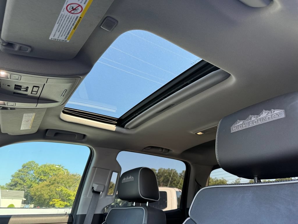 Used 2019 Chevrolet Silverado 2500 High Country w/ Duramax Plus Package AWD/4WD image 8
