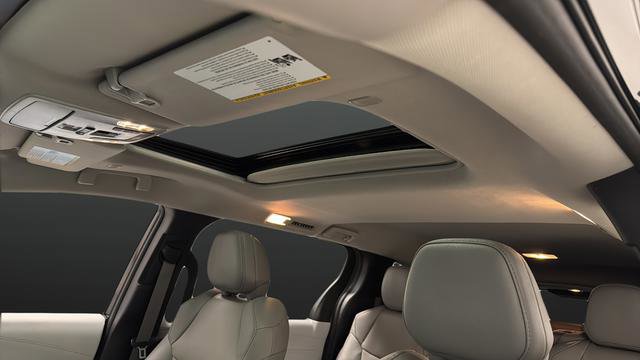 Used 2025 Toyota Sienna XLE FWD image 12
