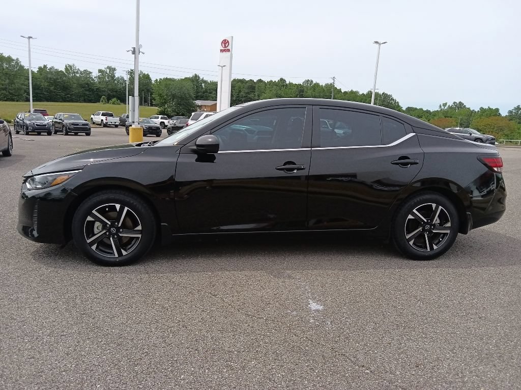 Used 2025 Nissan Sentra SV w/ Trunk Package FWD image 6