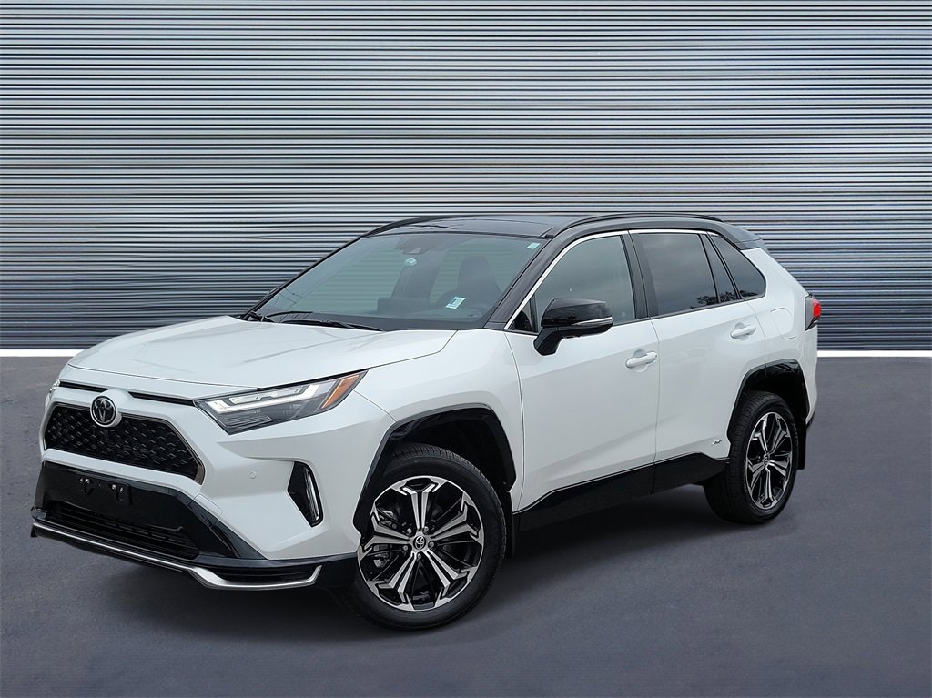 Used 2025 Toyota RAV4 XSE w/ Premium Package image 1