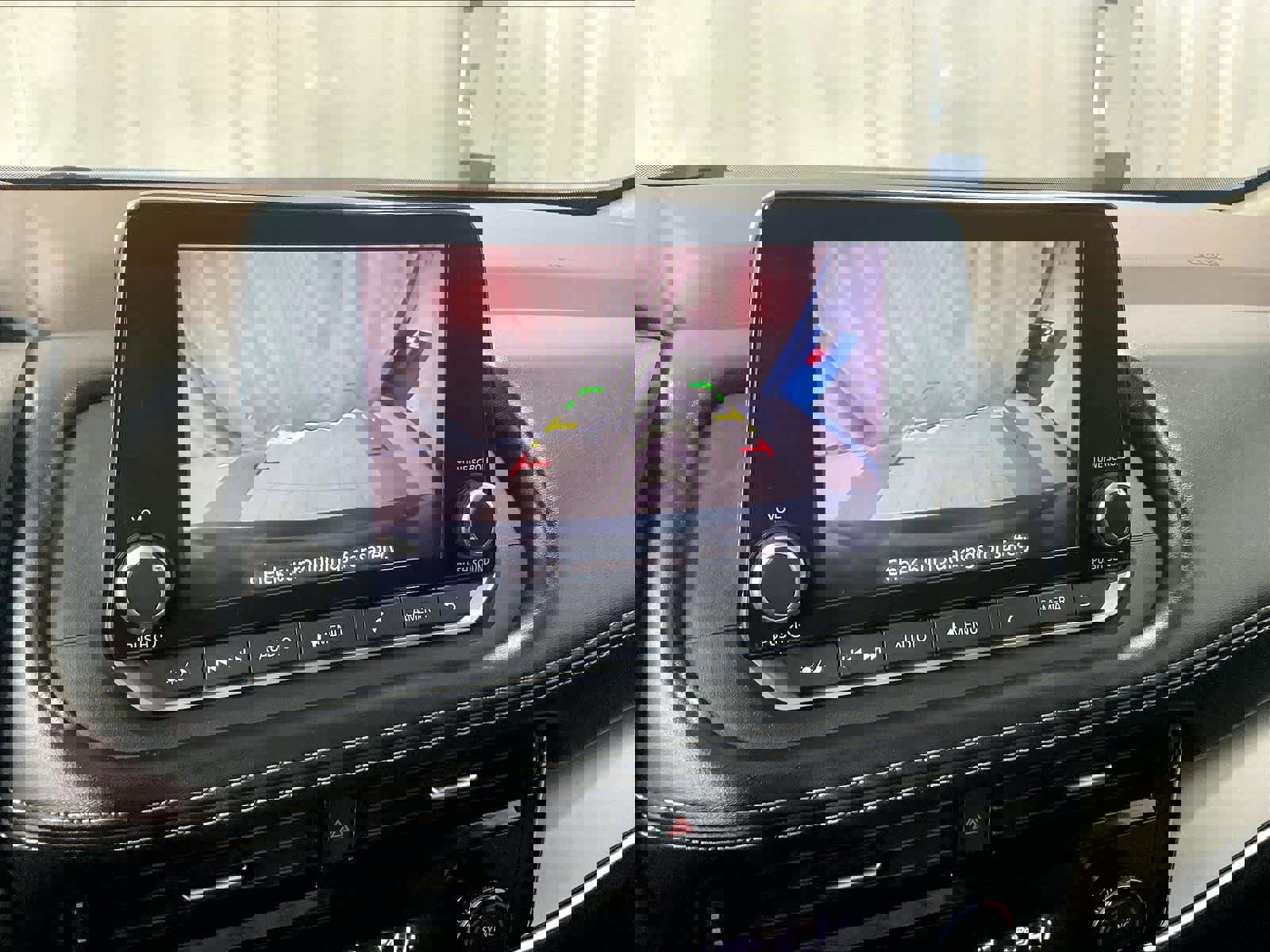 Used 2022 Nissan Rogue SV image 19