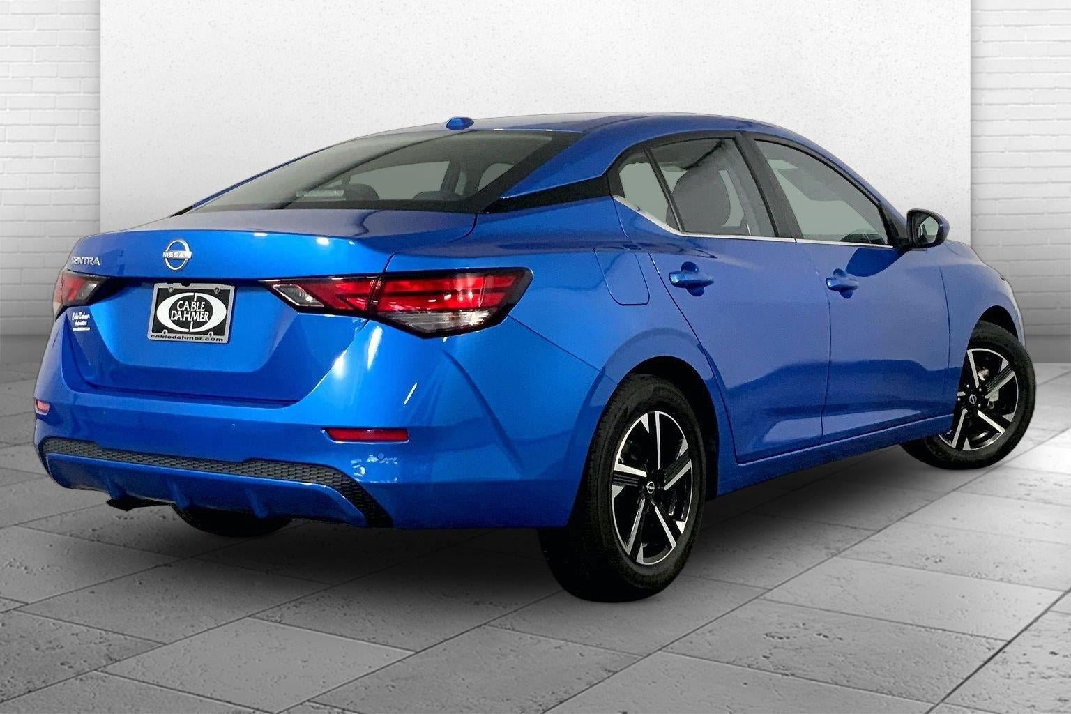 Used 2025 Nissan Sentra SV FWD image 14