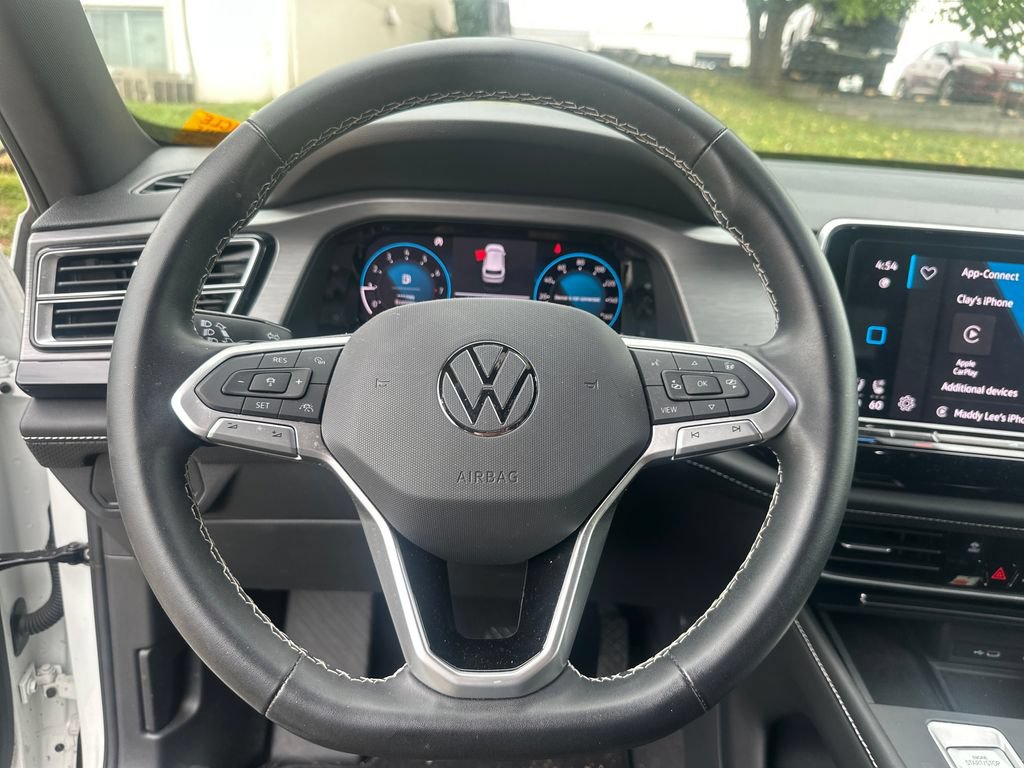 Used 2024 Volkswagen Atlas Cross Sport SE FWD image 20