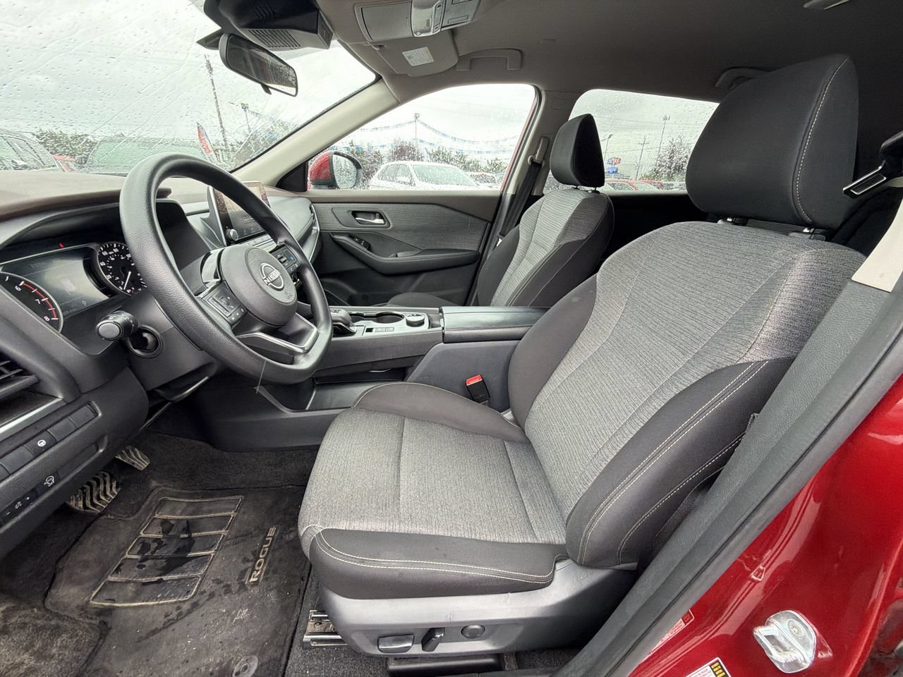 Used 2023 Nissan Rogue SV AWD/4WD image 13