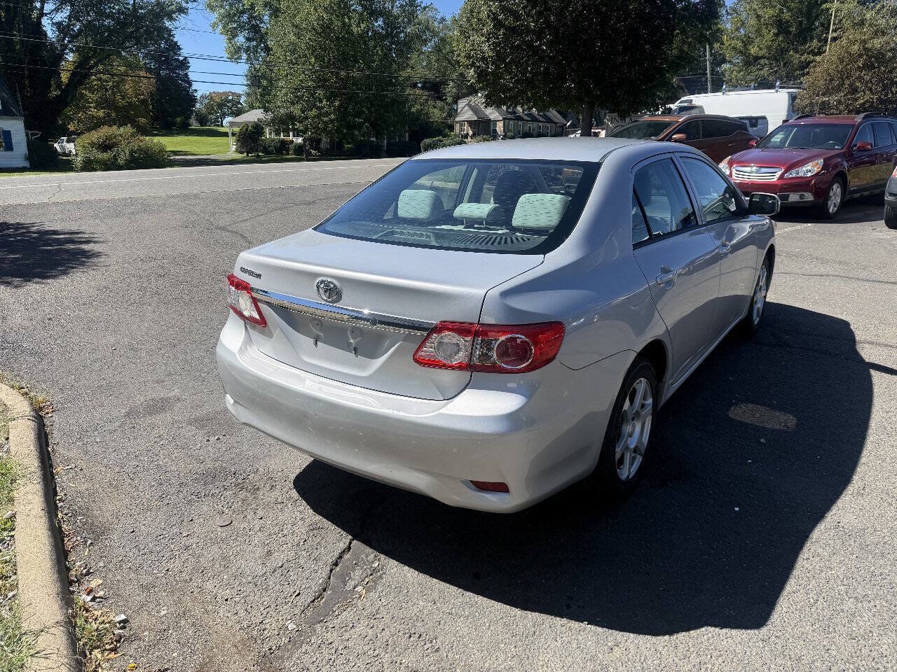 Used 2013 Toyota Corolla L FWD image 6