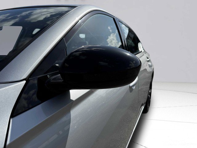 Used 2024 Nissan Altima 2.5 SR image 8