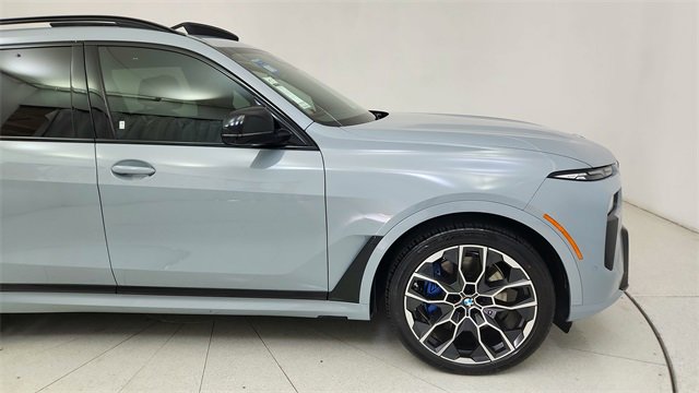 Used 2025 BMW X7 M60i image 7