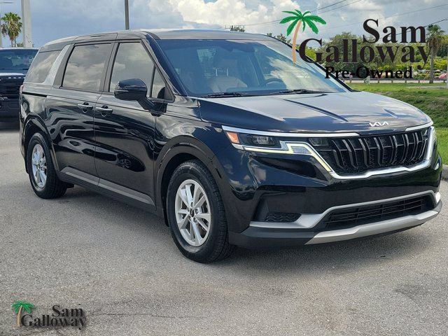 Used 2022 Kia Carnival LX