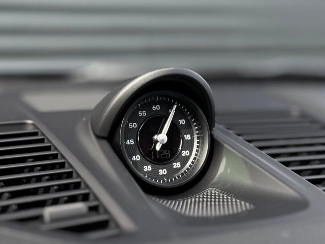 Used 2025 Porsche 911 Carrera image 26