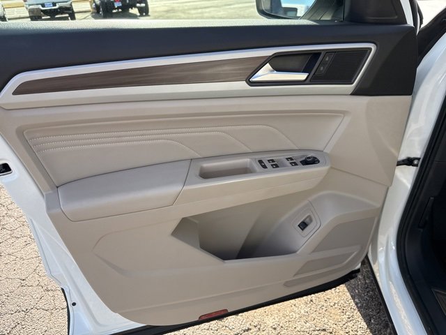 Used 2021 Volkswagen Atlas SEL image 31