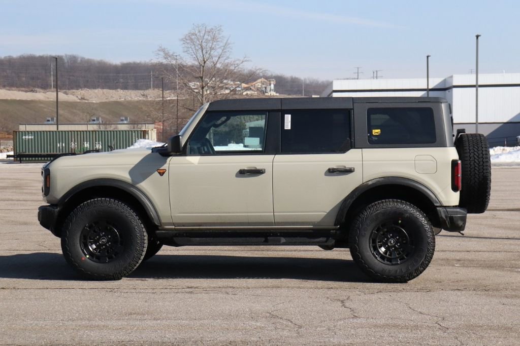 New 2026 Ford Bronco Badlands image 5