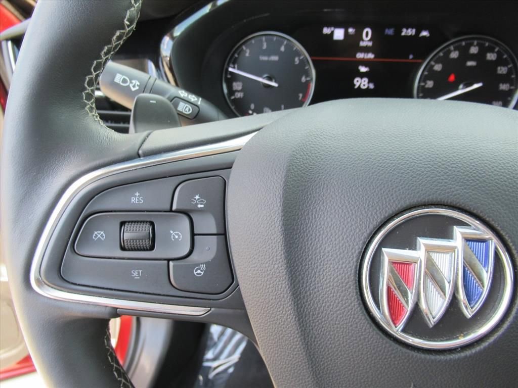 Used 2023 Buick Envision Avenir image 24