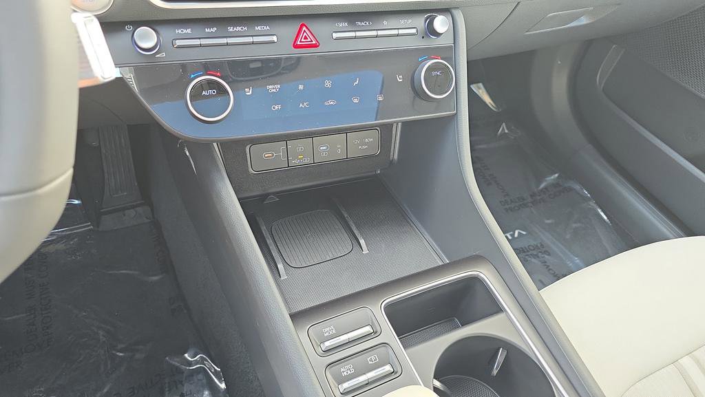 New 2026 Hyundai Sonata SEL FWD image 17